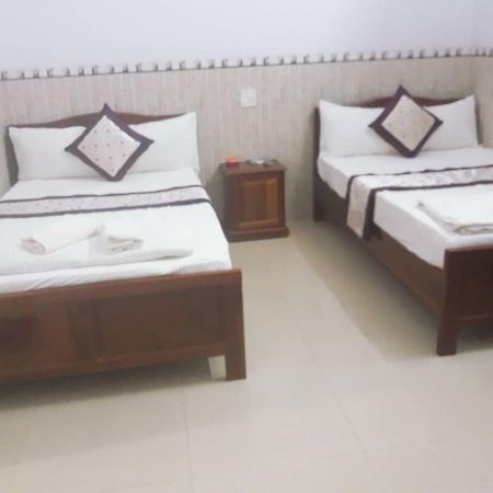 Minh Minh Hotel Куи Нхон Екстериор снимка