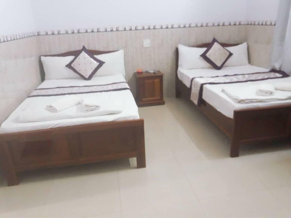 Minh Minh Hotel Куи Нхон Екстериор снимка